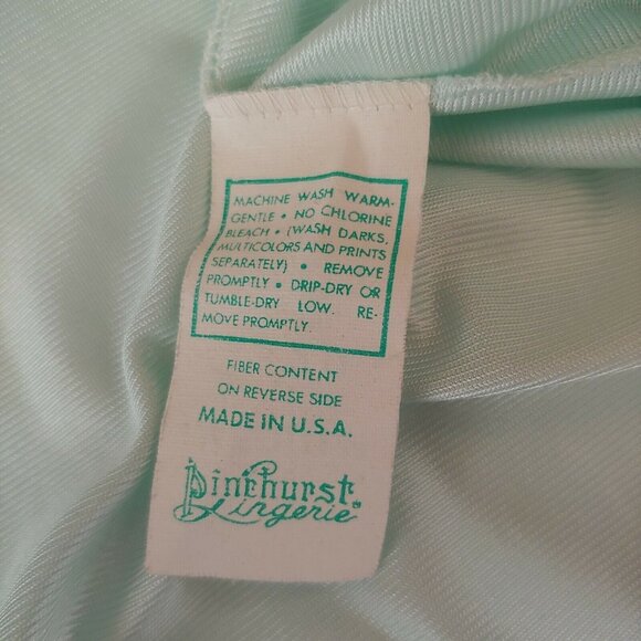 Vintage Pinehurst Lingerie Women's M Nightgown Mint Green Nylon 3 Button Flutter - Picture 6 of 7
